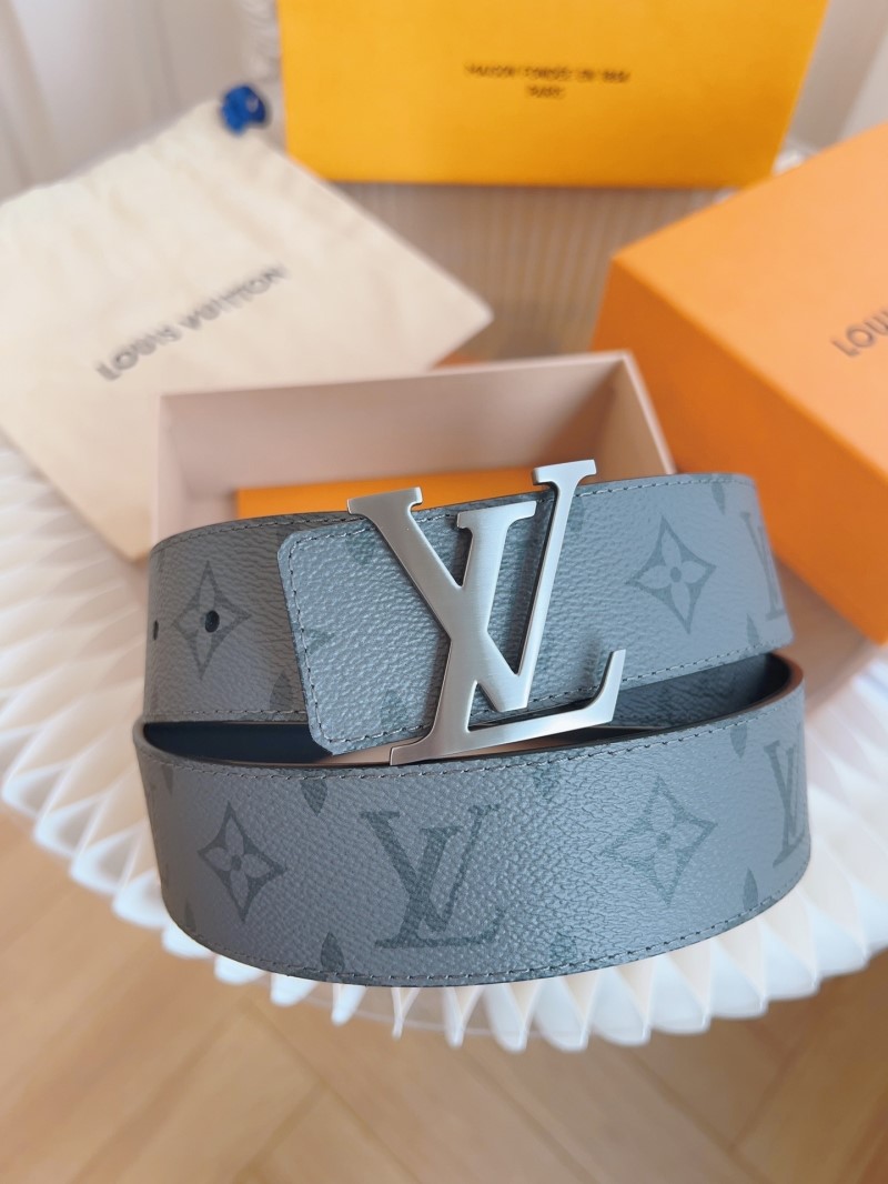 l0vis Vvtt0n belts